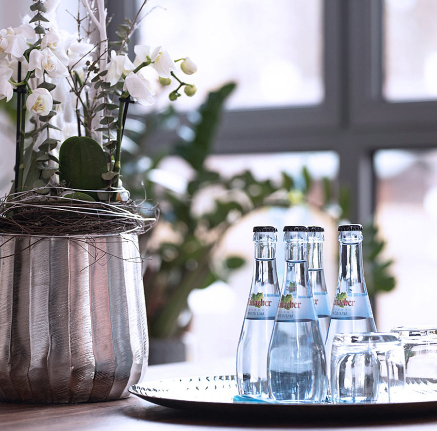 Helles Besprechungszimmer mit angenehmer Atmosphäre für Angstpatienten